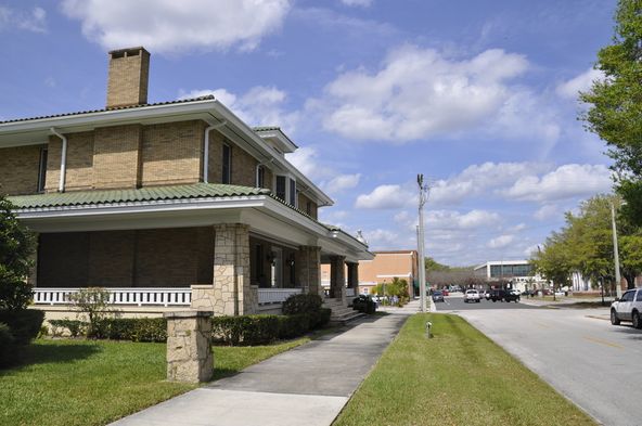 Courthouse Professional Office Complex: 395 S Central Ave, Bartow, FL 33830